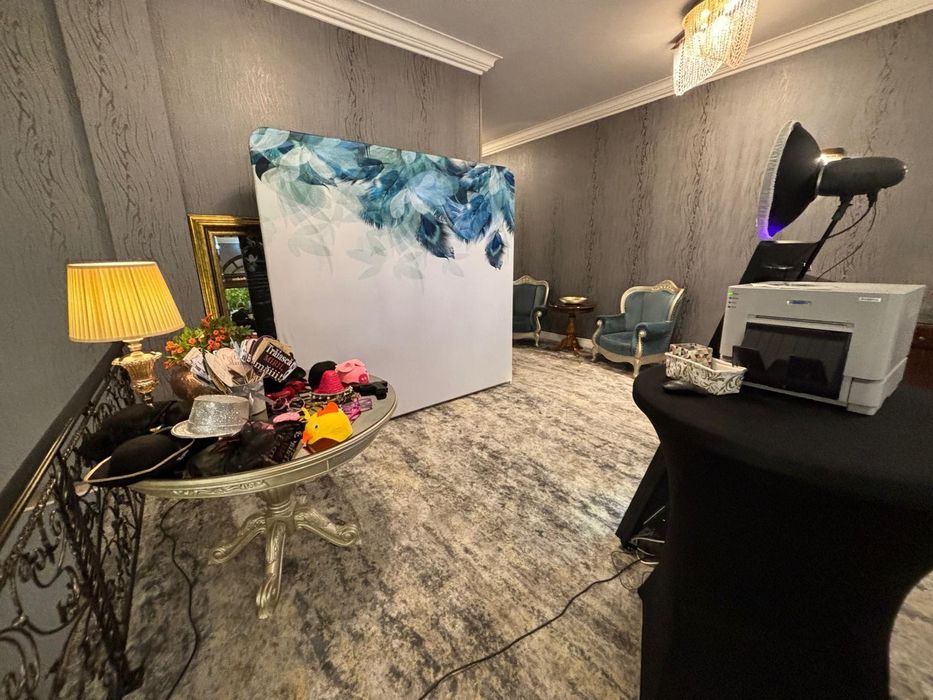 Ofer servicii oglinda magica/photobooth/platforma video 360/fum greu