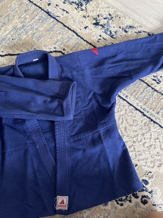 Кимано adidas для дзюдо