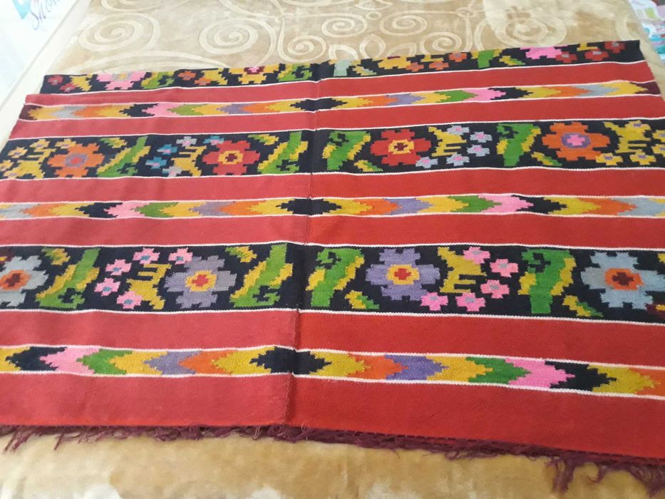 Cuvertura traditionala / covor traditional