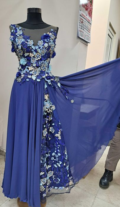 Бална рокля с 3D дантела