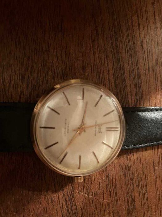 швейцарски часовник SOBIOR