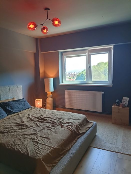 Apartament cu 4 camere în Răcădău