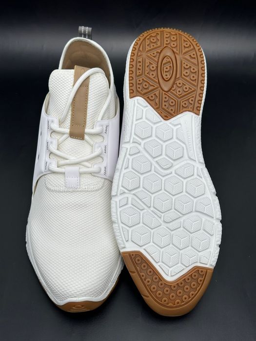Повседневные кроссовки OAKLEY