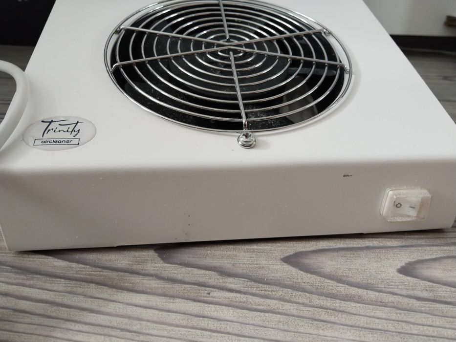 Продам пылесос для маникюра