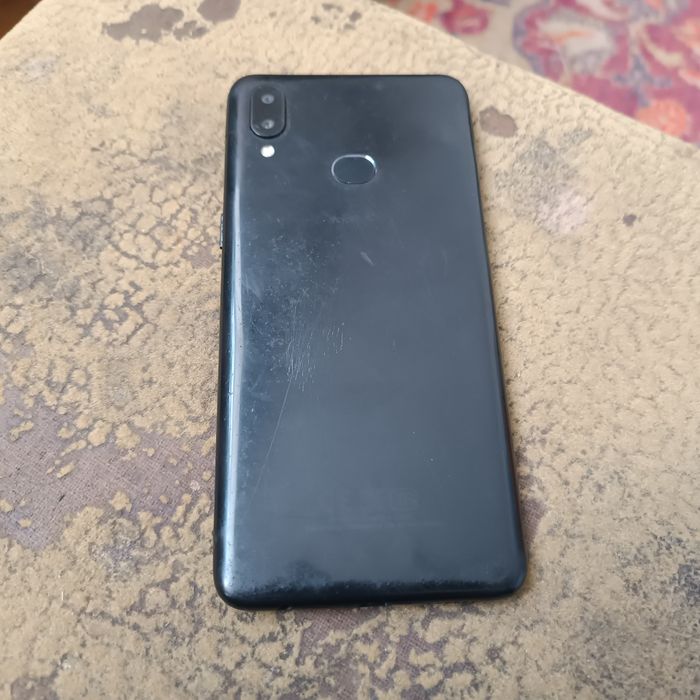 Продаю телефон,Самсунг а10с