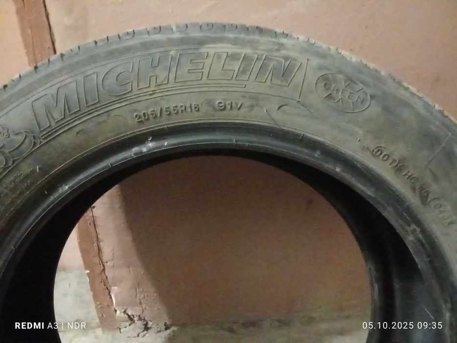 Продавам гуми втора употреба,2  бр. все сезонни,2 бр. Летни 205/55/16