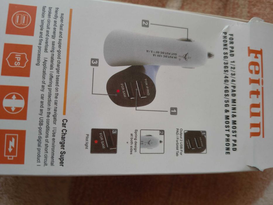 Încărcător usb auto cu 2 intrări