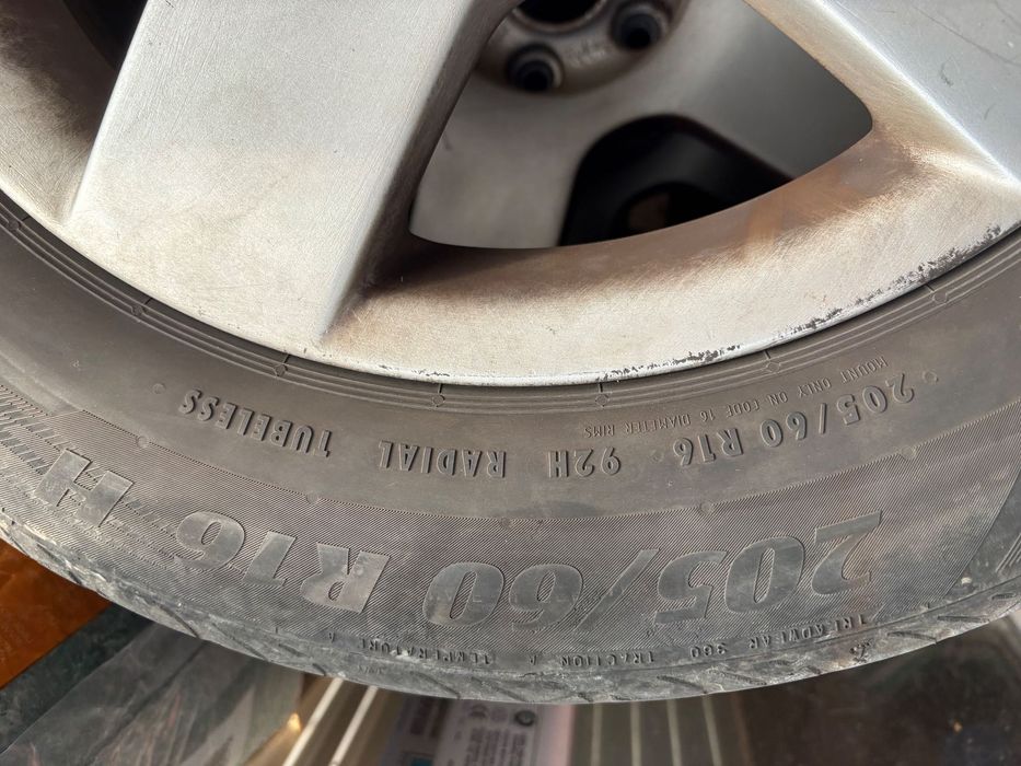 Vand 4 roti complete de vara 7JxR16 ET42 205/60/r16