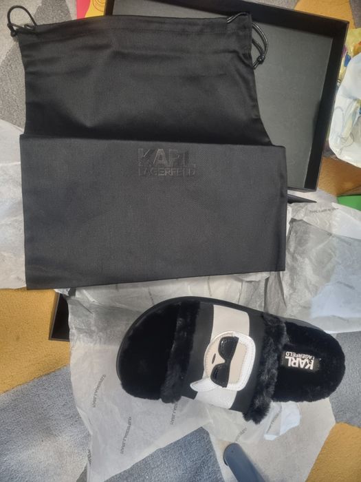 Чехли Karl Lagerfeld