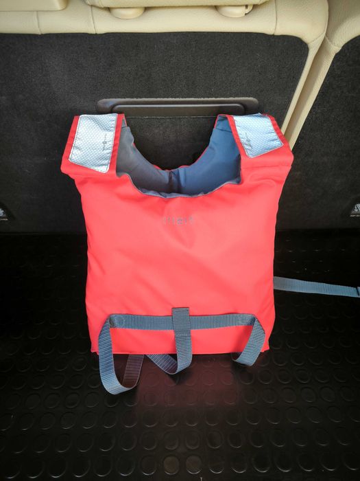 Спасителна жилетка за деца