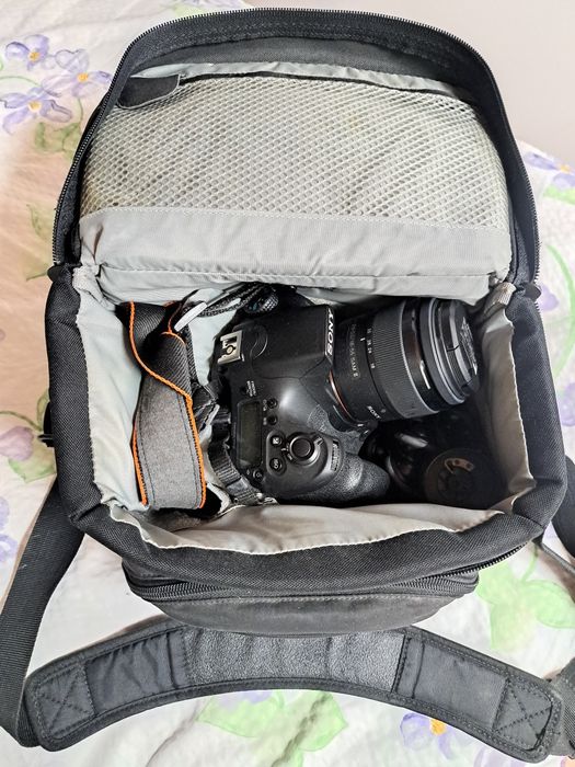 Фотоапарат Sony ILCA-68/ Alpha 68/A68 Комплект +2 Обектива с Чанта