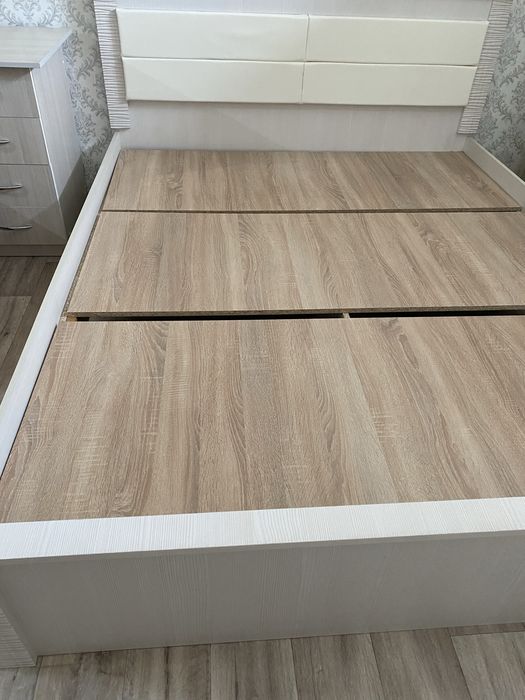 Кровать 2 -х спальная в хорошем состоянии