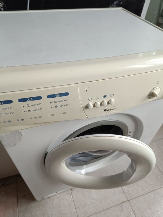 Пералня Whirlpool