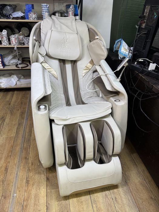 Массажное кресло