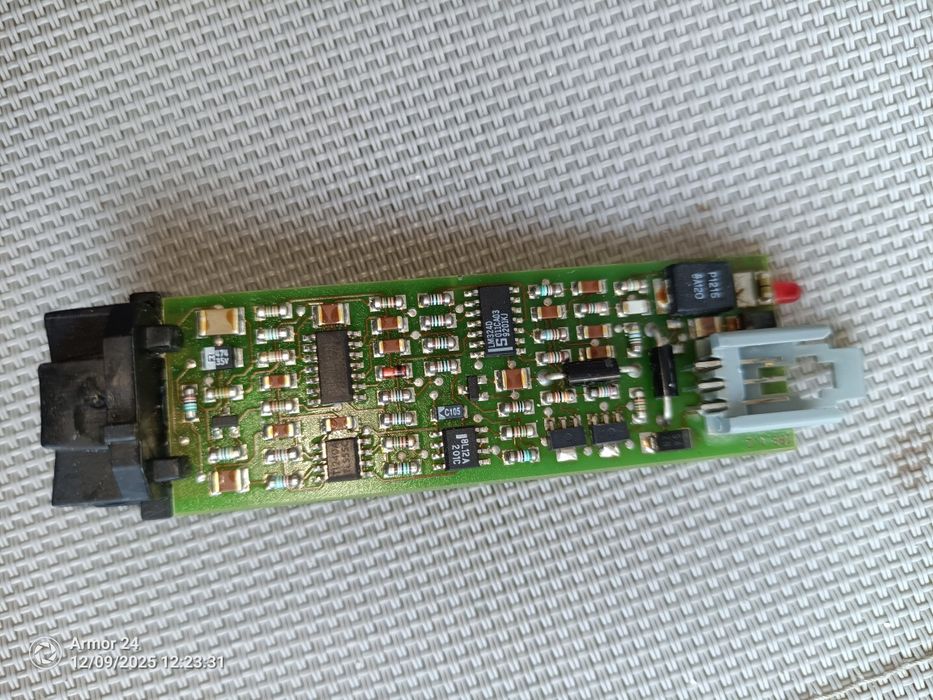 Placa opțională de ieșire analogica