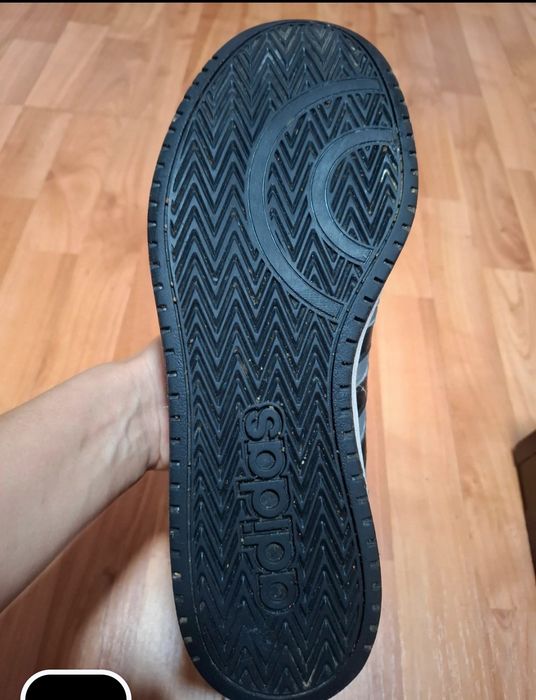 Ghete Adidas Numărul 45