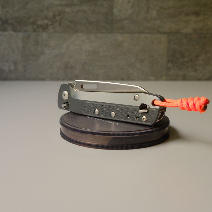 Мультитул Leatherman FREE K2