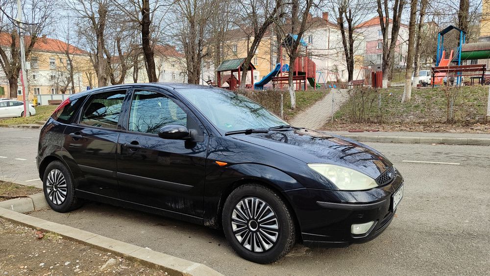 FORD Focus 1.6 benzină