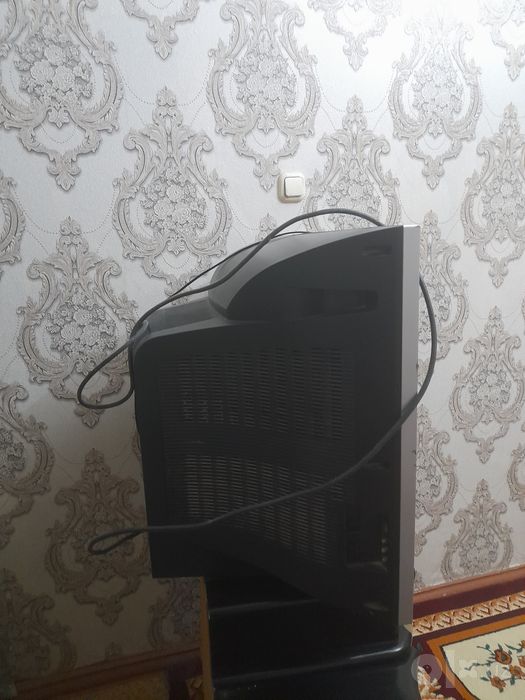Samsung telivizor sotiladi