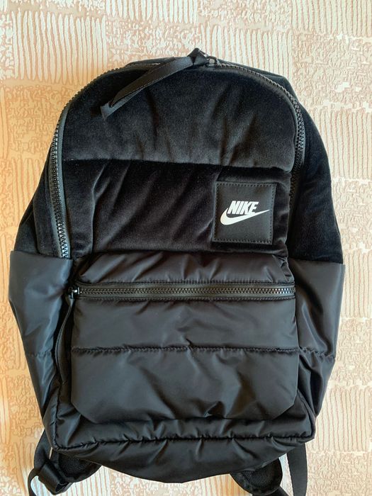 Оригинална раничка Nike