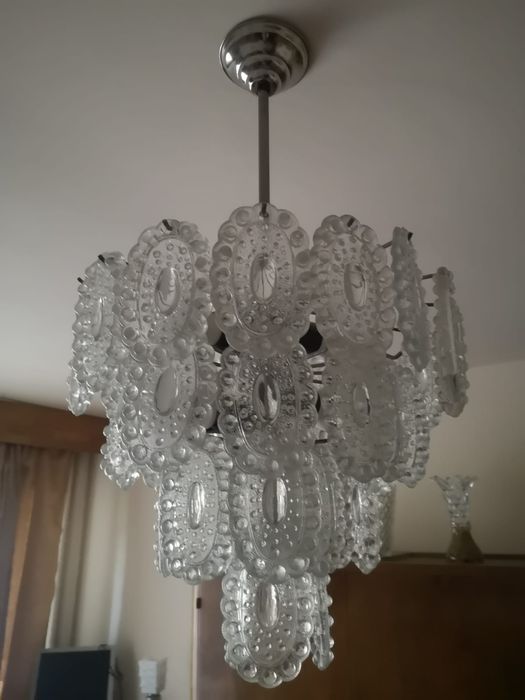 Candelabru cu sticle