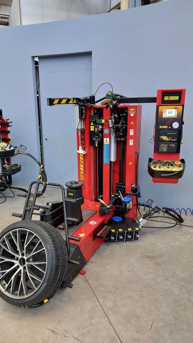 CORGHI - Artiglio MasterCode - роботизирана монтаж/демонтаж машинa