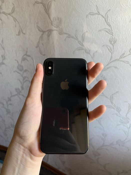 Продам iPhone X