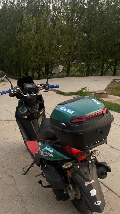 Мопеды, скутеры/ транспорт