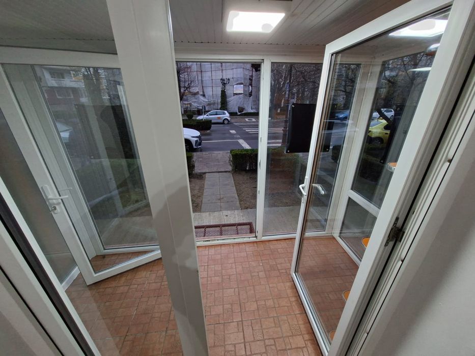 Spațiu comercial central de închiriat