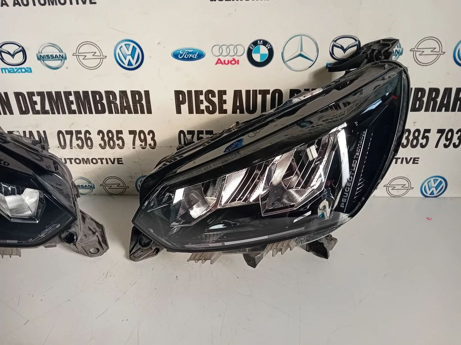 Faruri Far Stanga Dreapta Peugeot 2008 208 LED Tehnology 2019-2023 Originale 9833036180 933036380