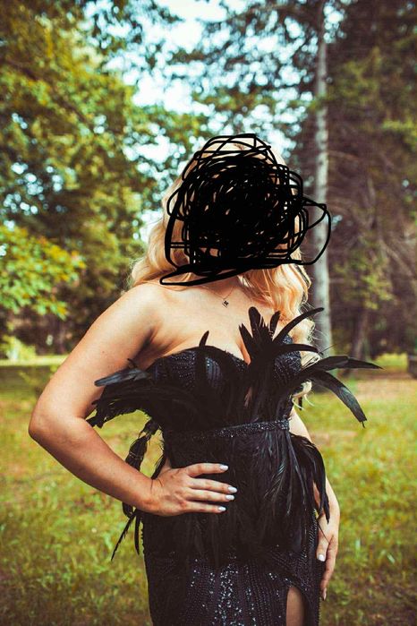 Черна рокля официална!