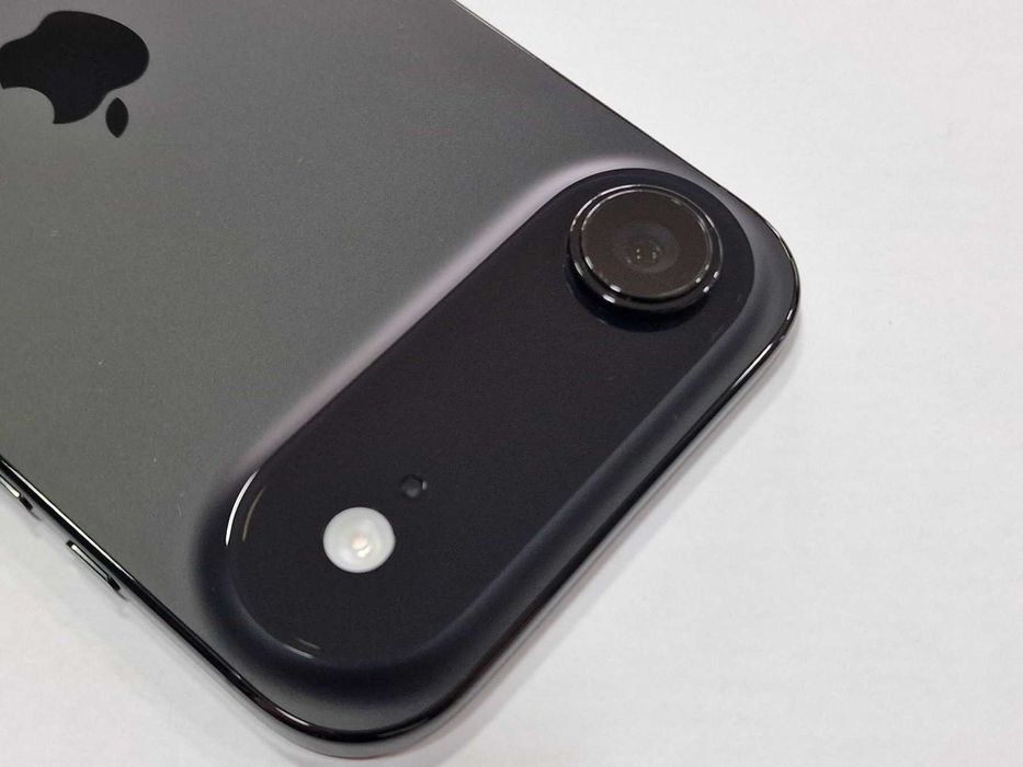 Apple iPhone Air 256GB / 100%