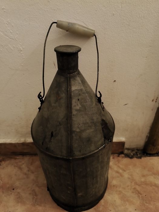 Bidon de gaz comunist