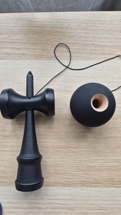 Kendama profesională Heart Beat's - stare bună/putin folosita