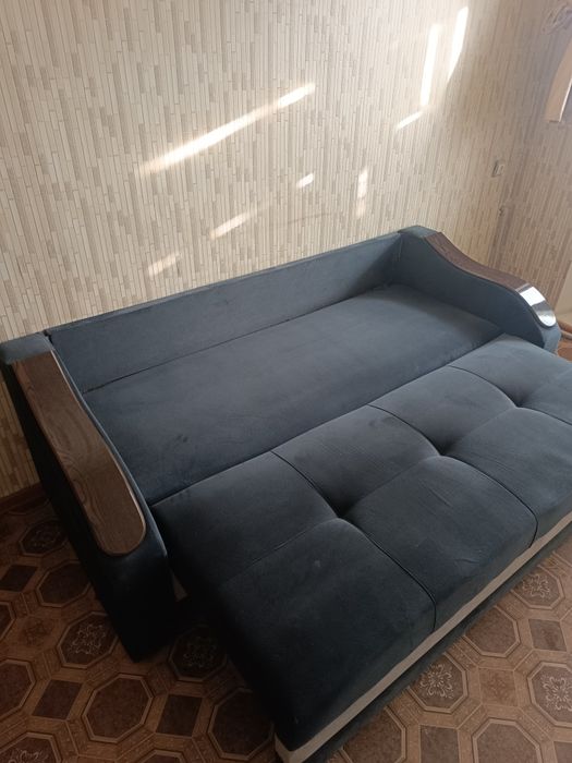 Продам Диван Самовывоз Срочно