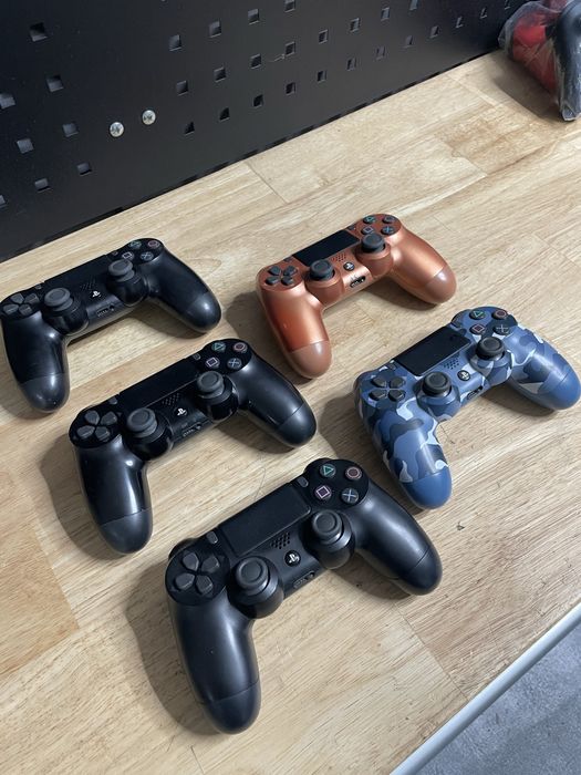 Controler ps4 functional reconditionat se poate testa