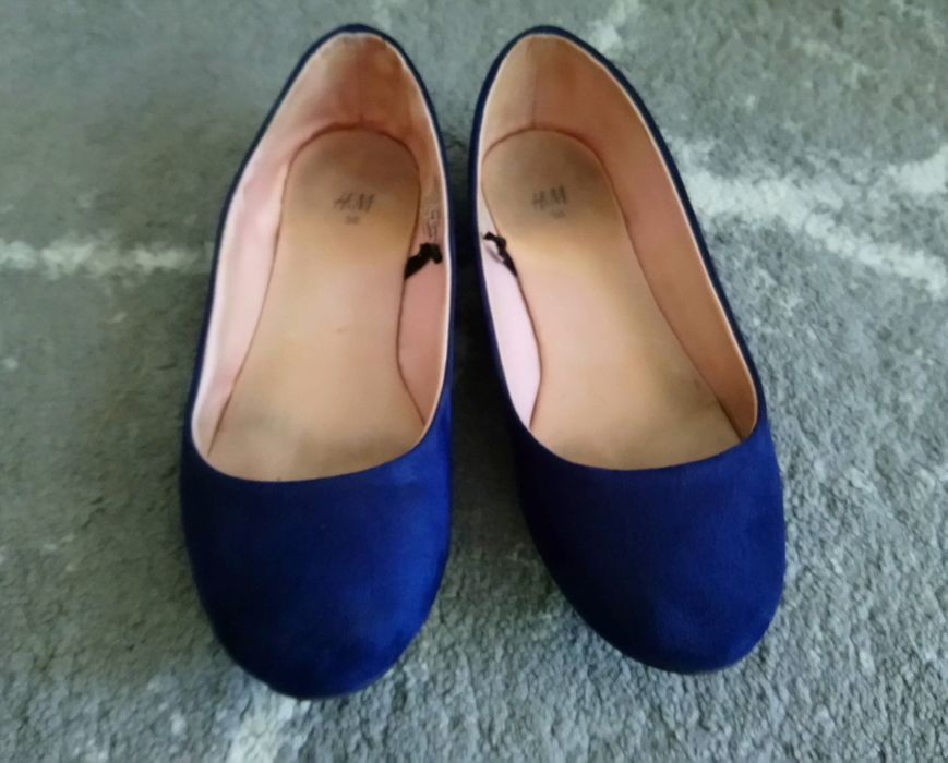 Пантофки и сандали H&M