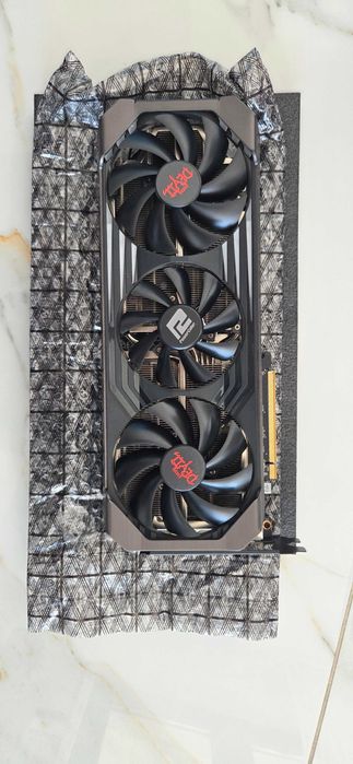 Видеокарти RX6700XT