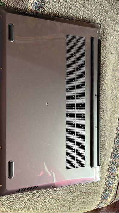 Ноутбук(ультрабук) razor r7