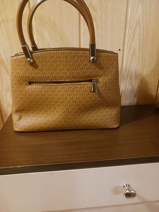 Michael Kors чанта