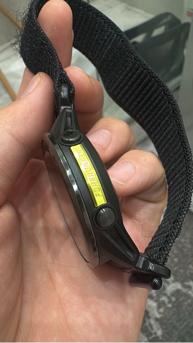 Garmin forerunner 970 идеальное состояние.