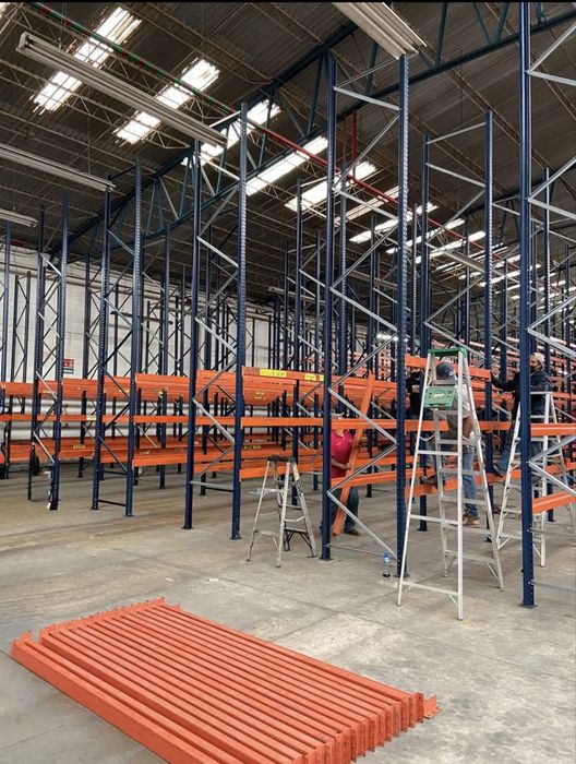 Rafturi metalice industriale