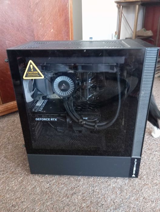 PC Gaming · Intel Core i7-13700K · RTX 4060 8GB · 32GB RAM - cu garantie