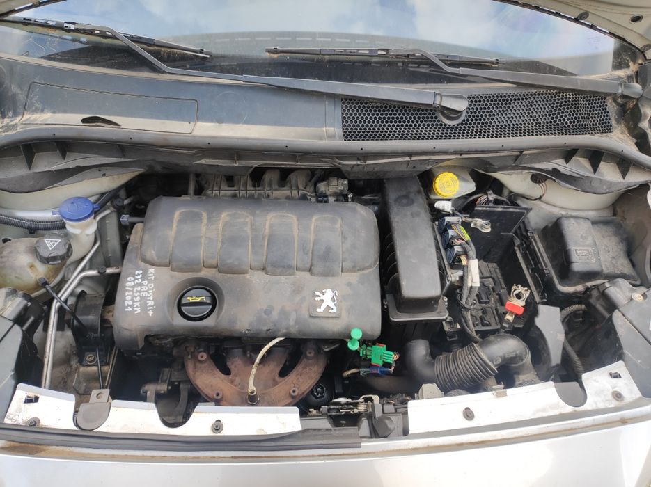 На части!!!Пежо-1007,1.4i-16V88к.с.