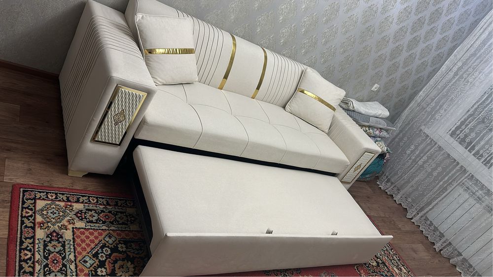 Продается раскладной Диван