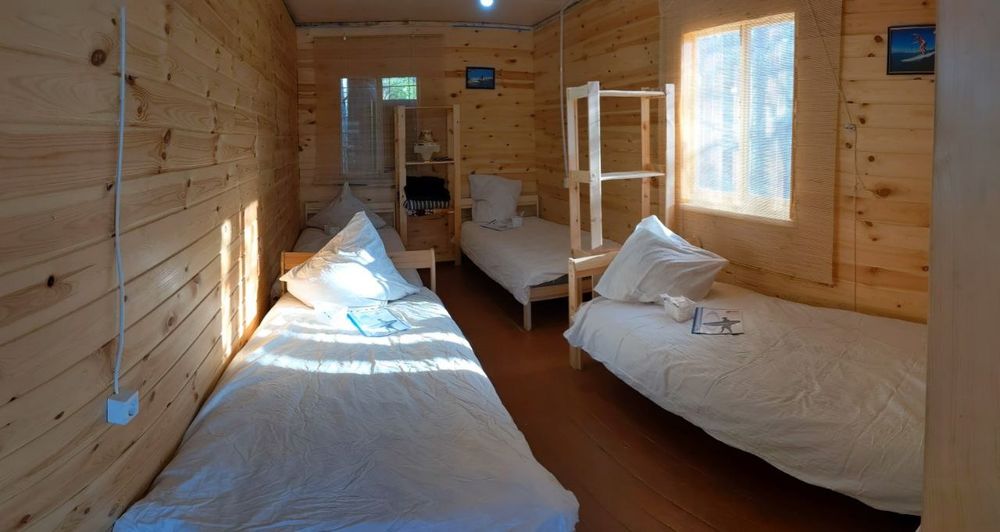 Домик голубой залив