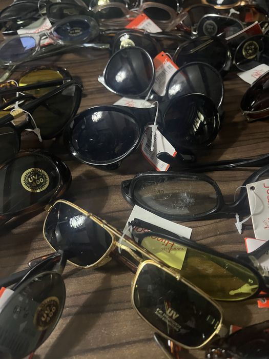 Слънчеви очила на едро