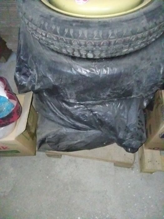 Гуми с джанти  и стоп