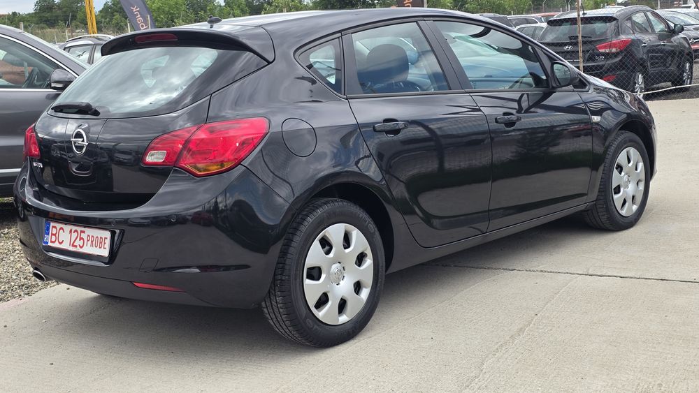 OPEL Astra 2012 — imagine 3