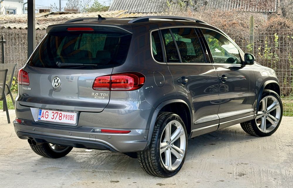 Vw Tiguan R-line 2.0tdi 4x4 dsg automat extrafull keyless camera pano